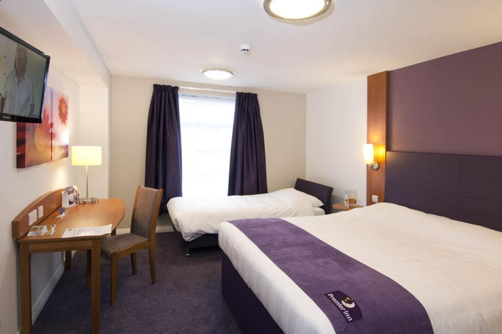 Premier Inn Sittingbourne Kent 部屋 写真