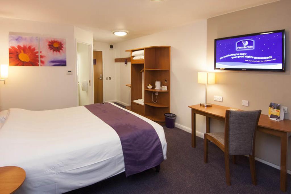 Premier Inn Sittingbourne Kent エクステリア 写真
