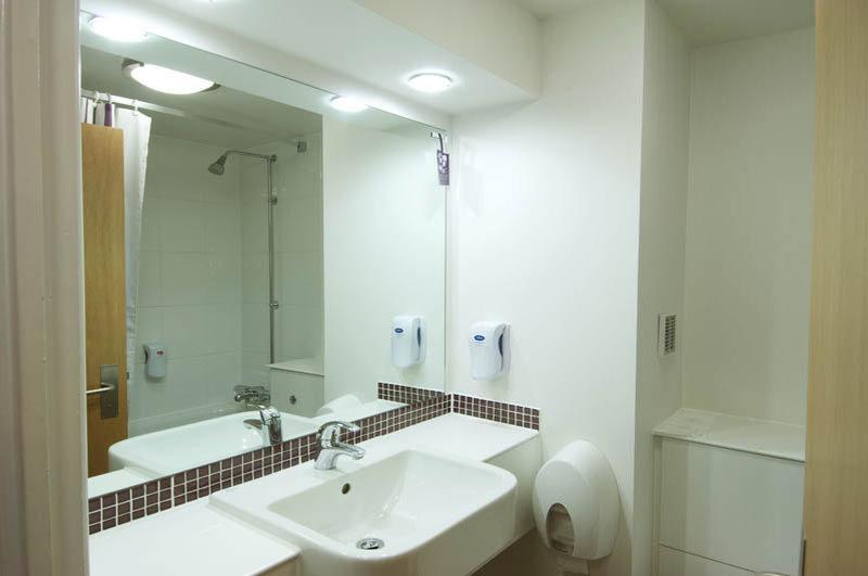 Premier Inn Sittingbourne Kent エクステリア 写真