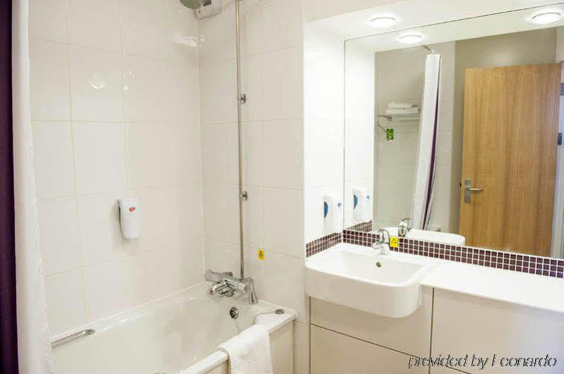 Premier Inn Sittingbourne Kent エクステリア 写真